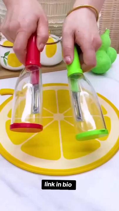 Vegetable & Fruit Peeler with Container