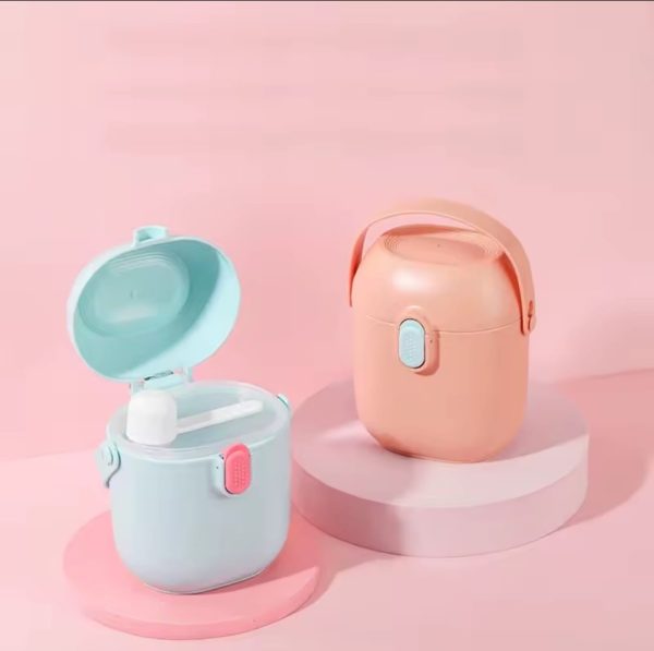 On-the-Go Formula Container